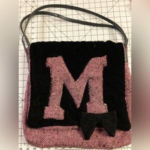 12-15x12-15 Messenger Bag with lining. It has two leather straps